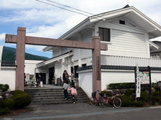 �փ����̐킢-12