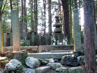 �փ����̐킢-16