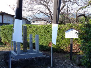 �փ����̐킢-27